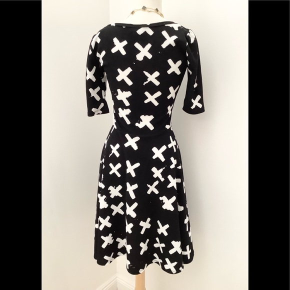 LuLaRoe“X” Dress - Picture 2 of 2